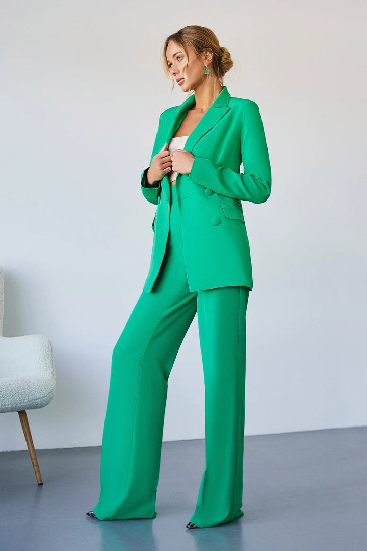 solovedress Green 2 Piece Double Breasted Peak Lapel Business Casual Women Suit (Blazer+Pants)