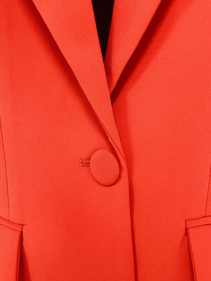 solovedress Red 2 Piece Peak Lapel Single Breasted Slim Fit Women's Suit