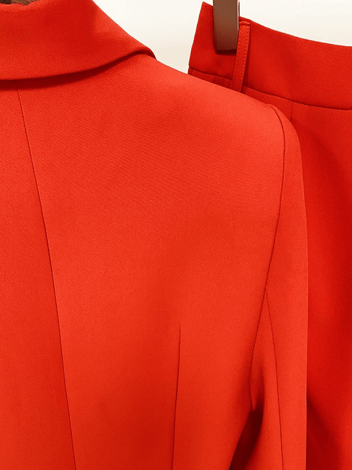 solovedress Red 2 Piece Peak Lapel Single Breasted Slim Fit Women's Suit