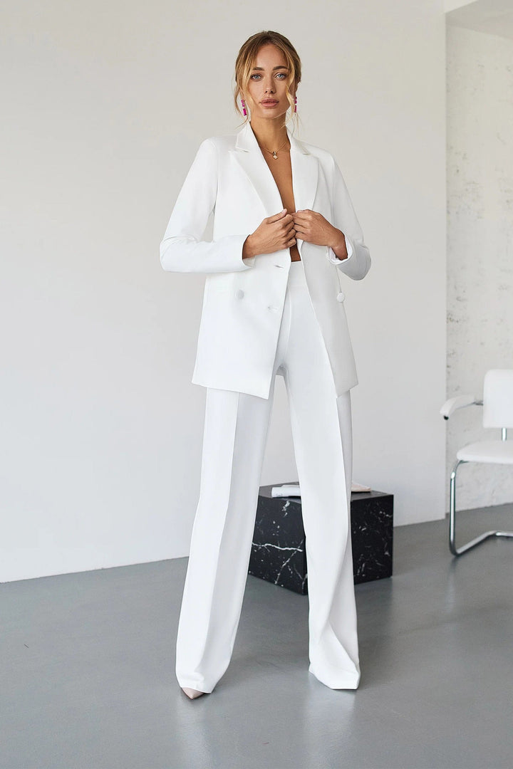 solovedress White 2 Piece Double Breasted Peak Lapel Business Casual Women Suit (Blazer+Pants)