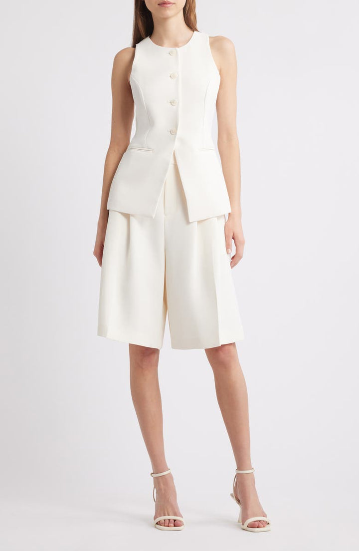 solovedress White Sleeveless Vest and Shorts Set for Women