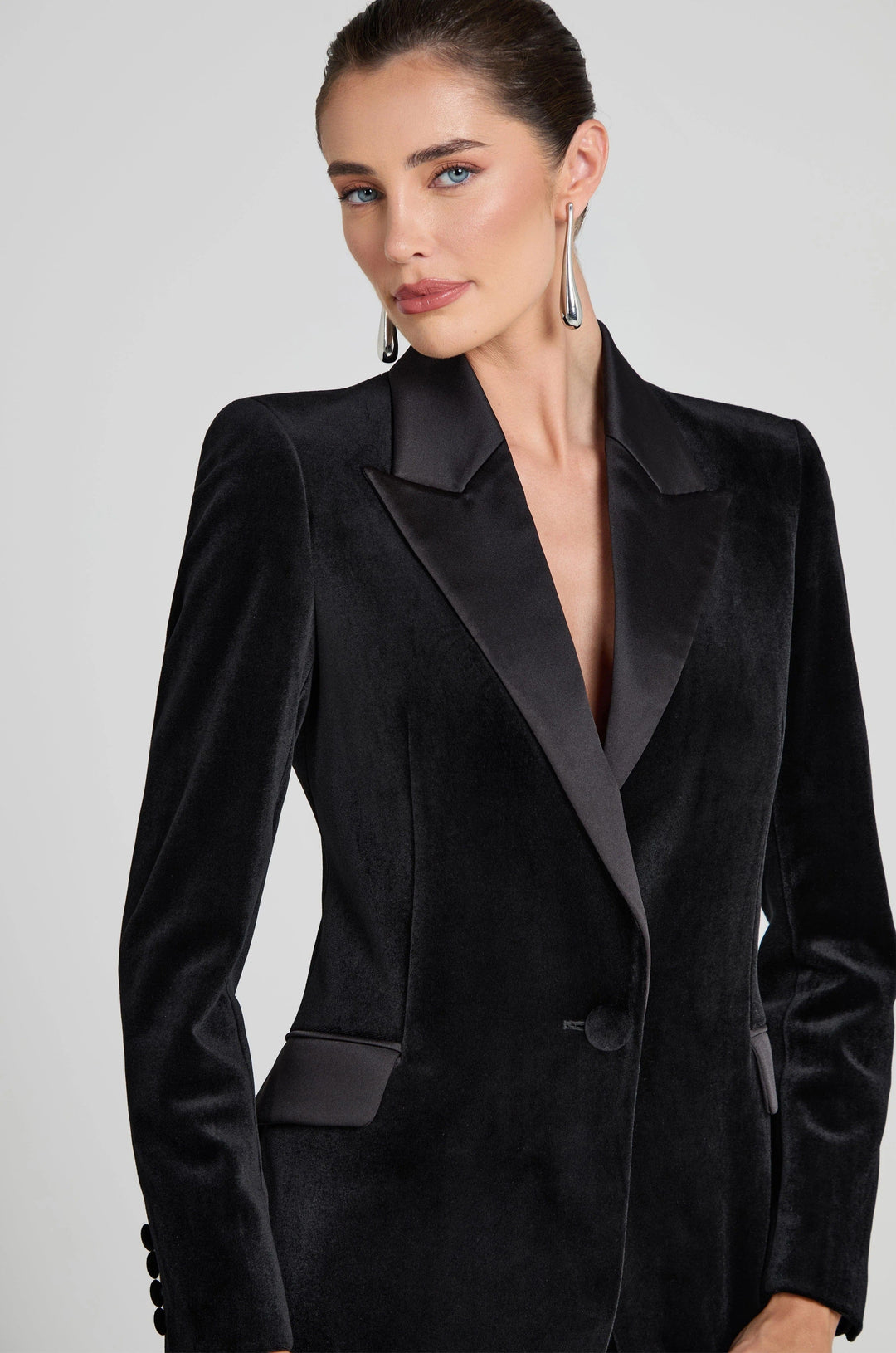 solovedress Women's Black Velvet Satin Peak Lapel Suit (Blazer+Pants)