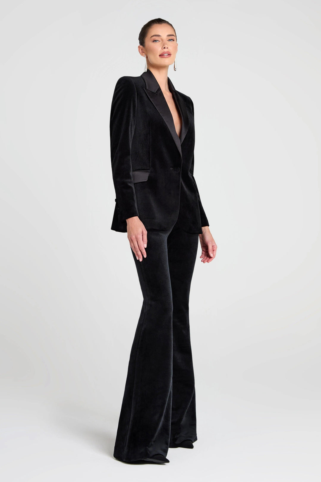 solovedress Women's Black Velvet Satin Peak Lapel Suit (Blazer+Pants)