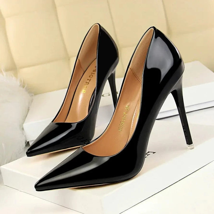 solovedress Women's Fashion Pointed Sexy Metal Heel High Heels