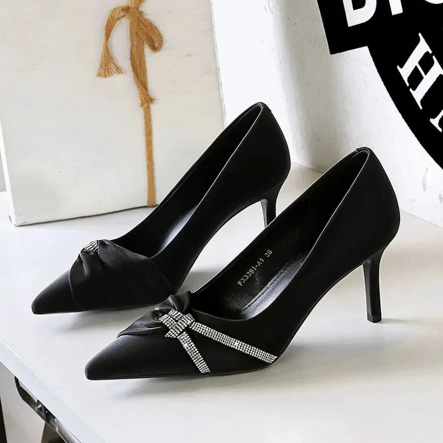 solovedress Women’s Pointed Toe Crystal Bow Stiletto Heels – Available in 7 cm & 10 cm
