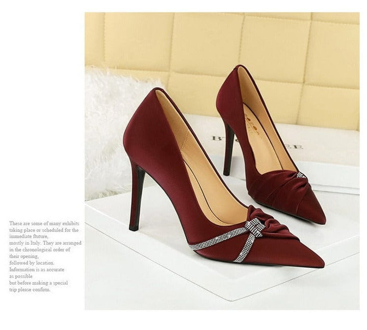 solovedress Women’s Pointed Toe Crystal Bow Stiletto Heels – Available in 7 cm & 10 cm