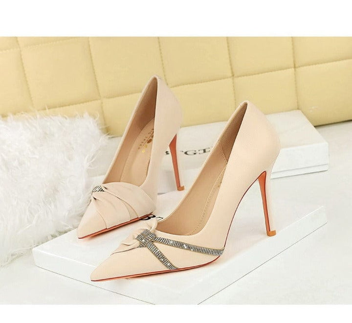 solovedress Women’s Pointed Toe Crystal Bow Stiletto Heels – Available in 7 cm & 10 cm