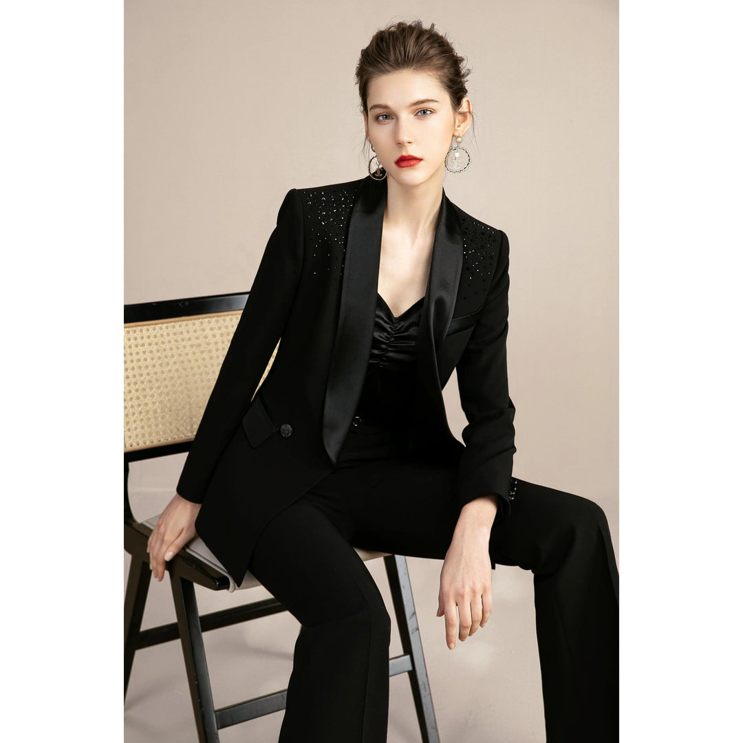 Black tuxedo blazer with trousers evening look
