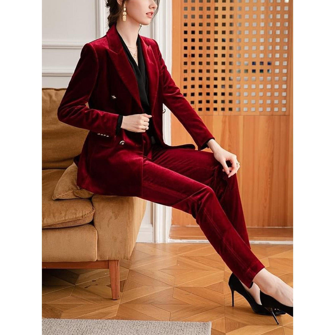 SoloveDress Women's 2 Piece Burgundy Solid Velvet Suit Peak Lapel D... Burgundy / US 8
