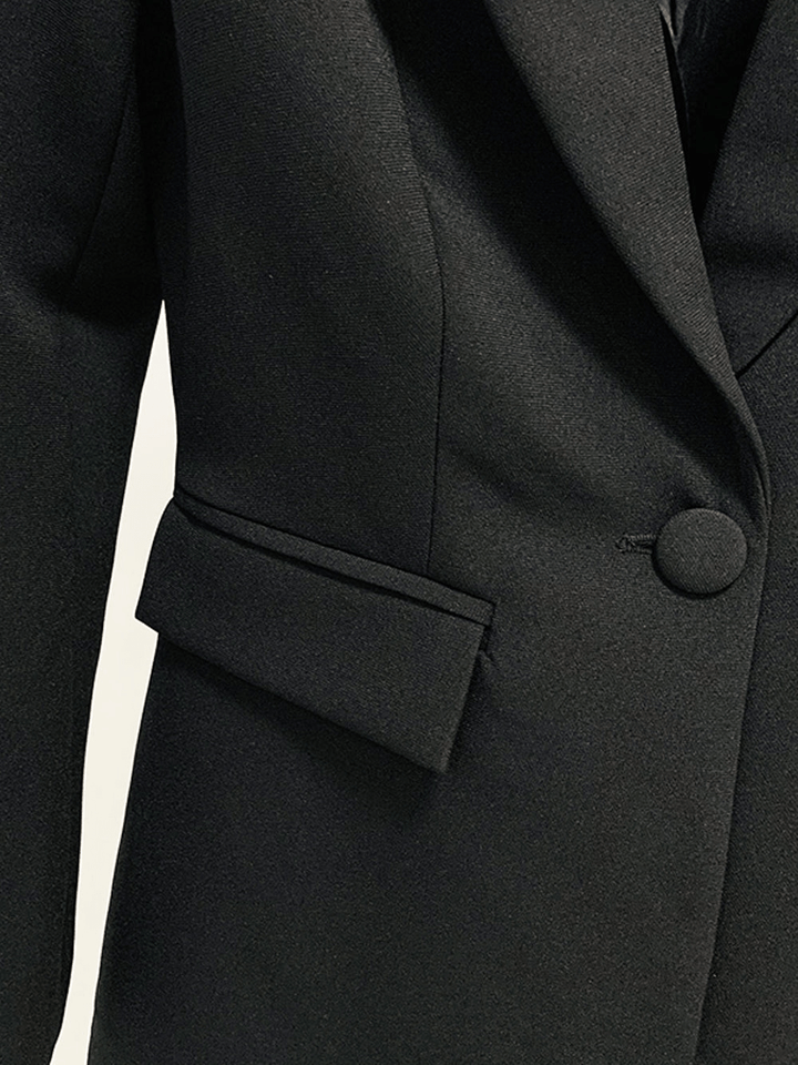 solovedress Black 2 Piece Peak Lapel Single Breasted Slim Fit Women's Suit