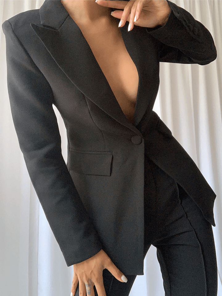 solovedress Black 2 Piece Peak Lapel Single Breasted Slim Fit Women's Suit