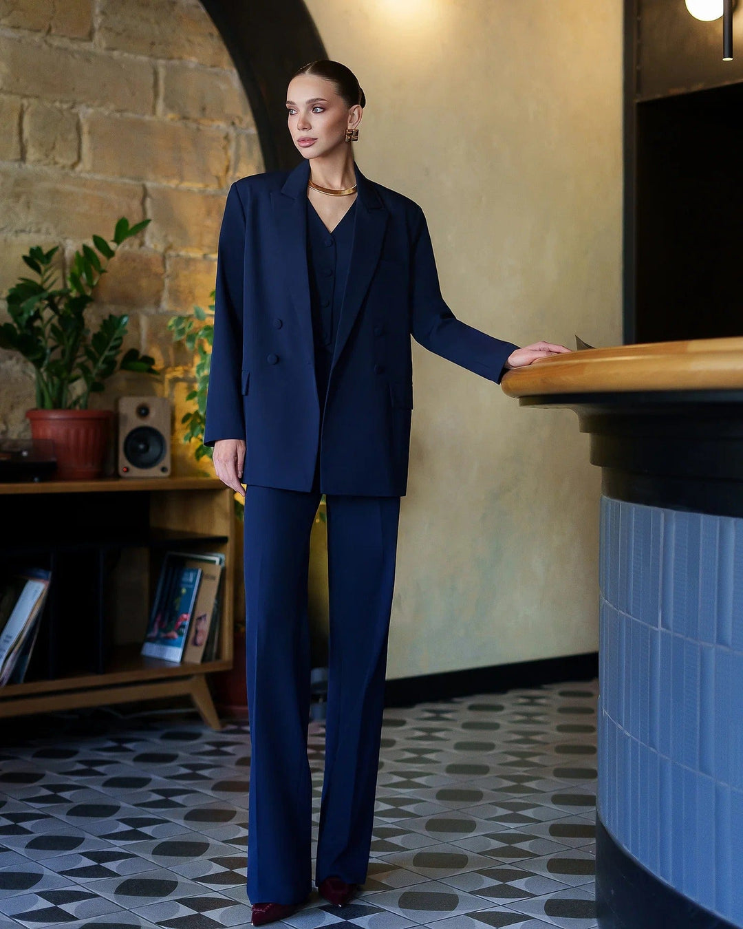 solovedress Elegant Navy Blue Three Piece Suit for Women Including Blazer Vest and Pants