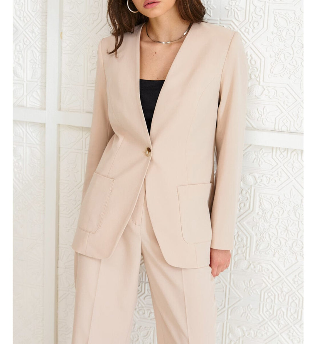 solovedress Fashion 2 Pieces V Neck Women Suit (Blazer+Pants）