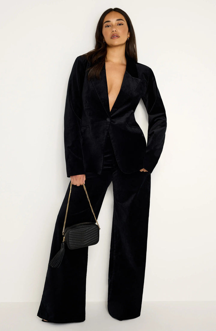 solovedress Women’s Black Velvet Blazer Pants Suit – Elegant Two-Piece Set